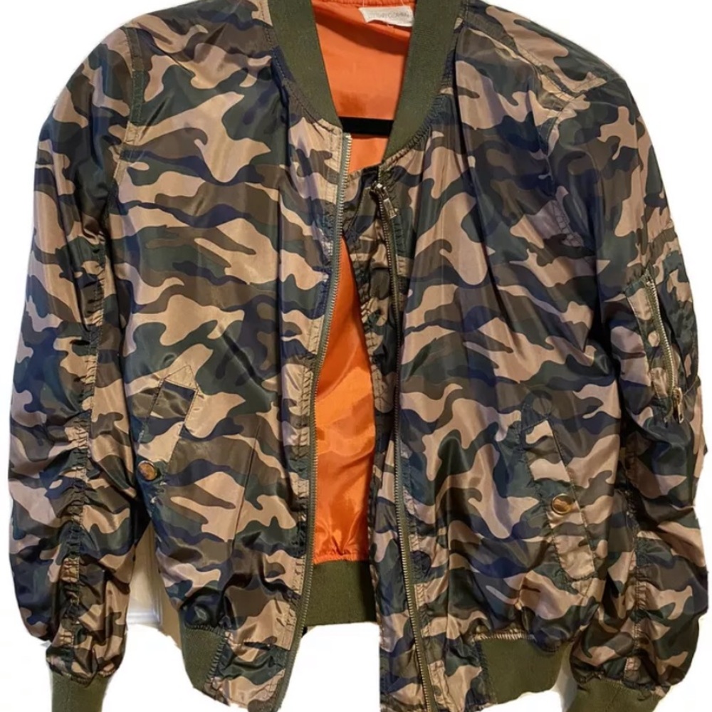 Army Camouflage Bomber Jacket Size Small Women’s